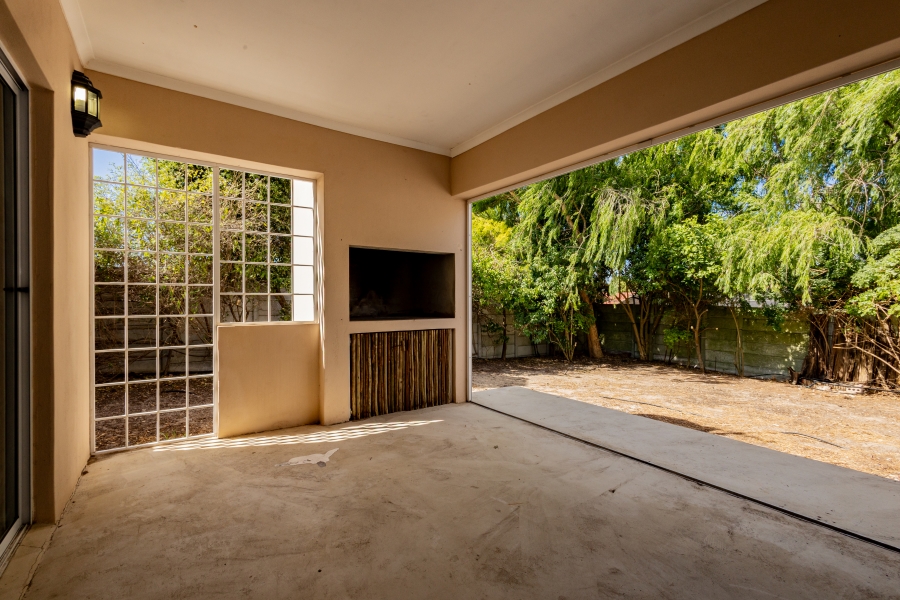 3 Bedroom Property for Sale in Langeberg Ridge Western Cape